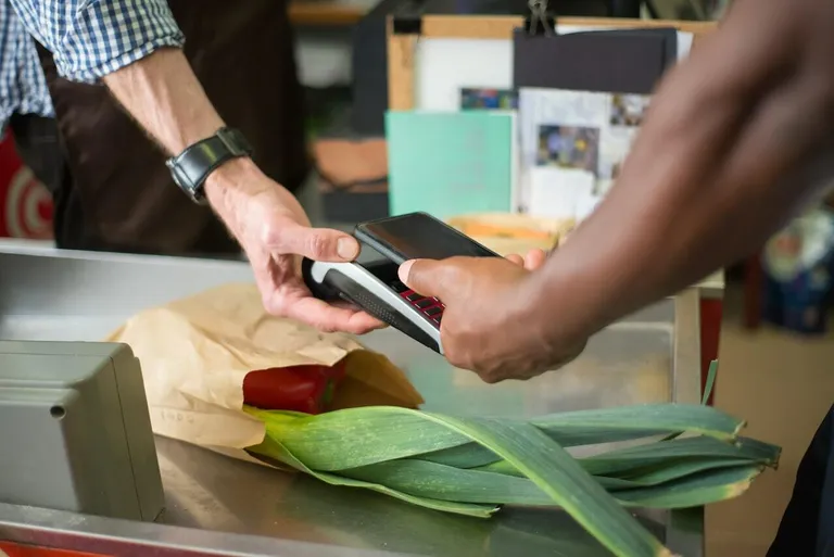 Paying with contactless